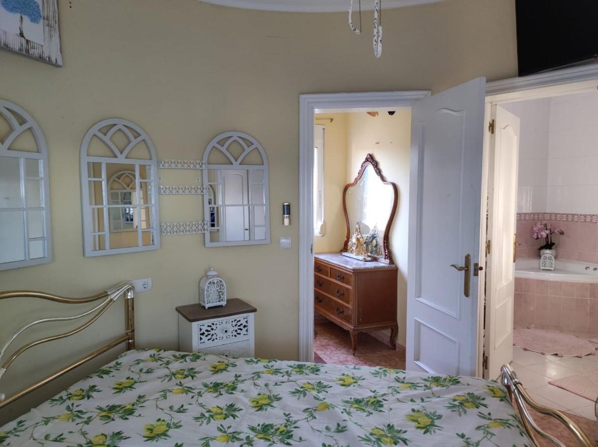 Chateau Angelique Villa Montroy Eksteriør billede